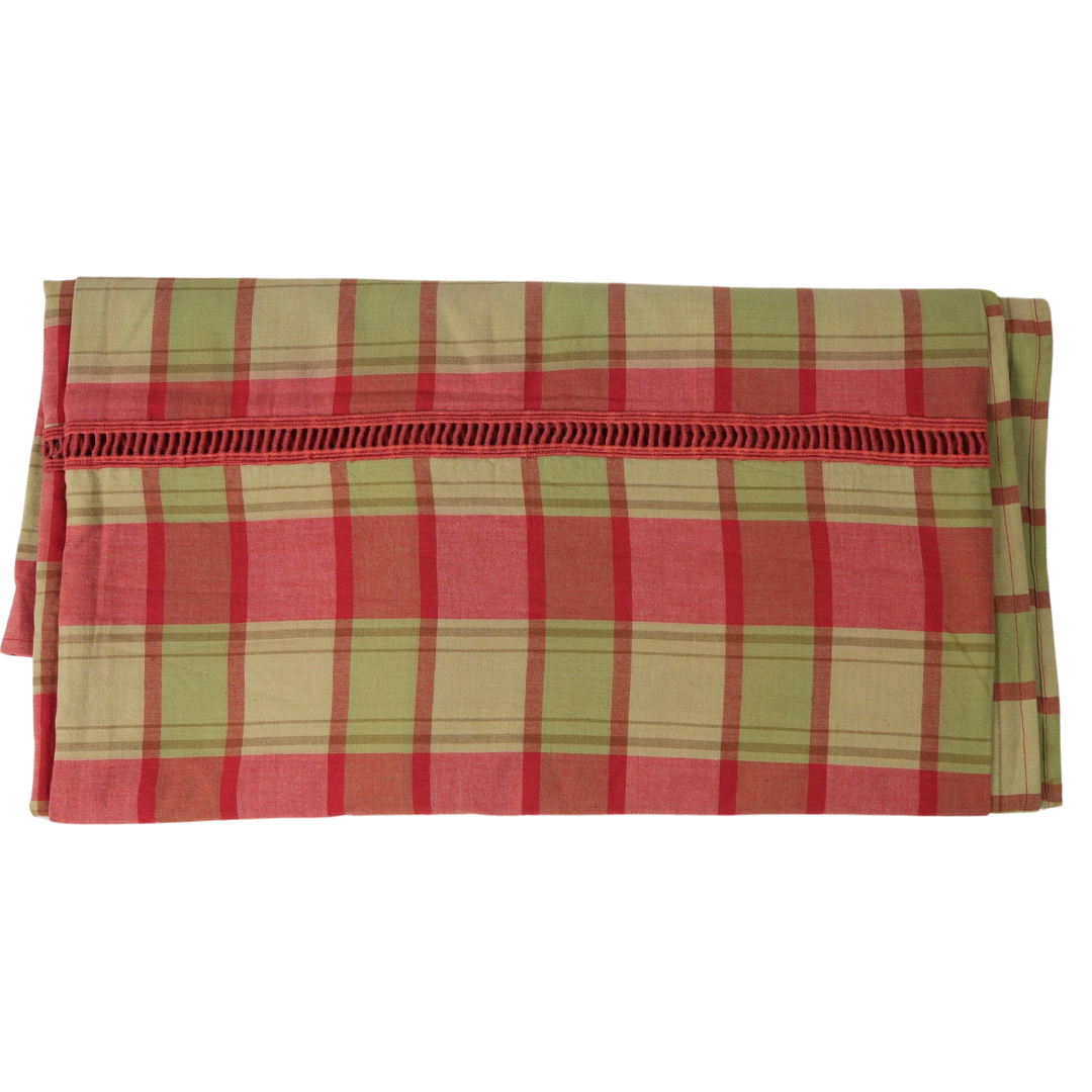 Red & Green Table Cover