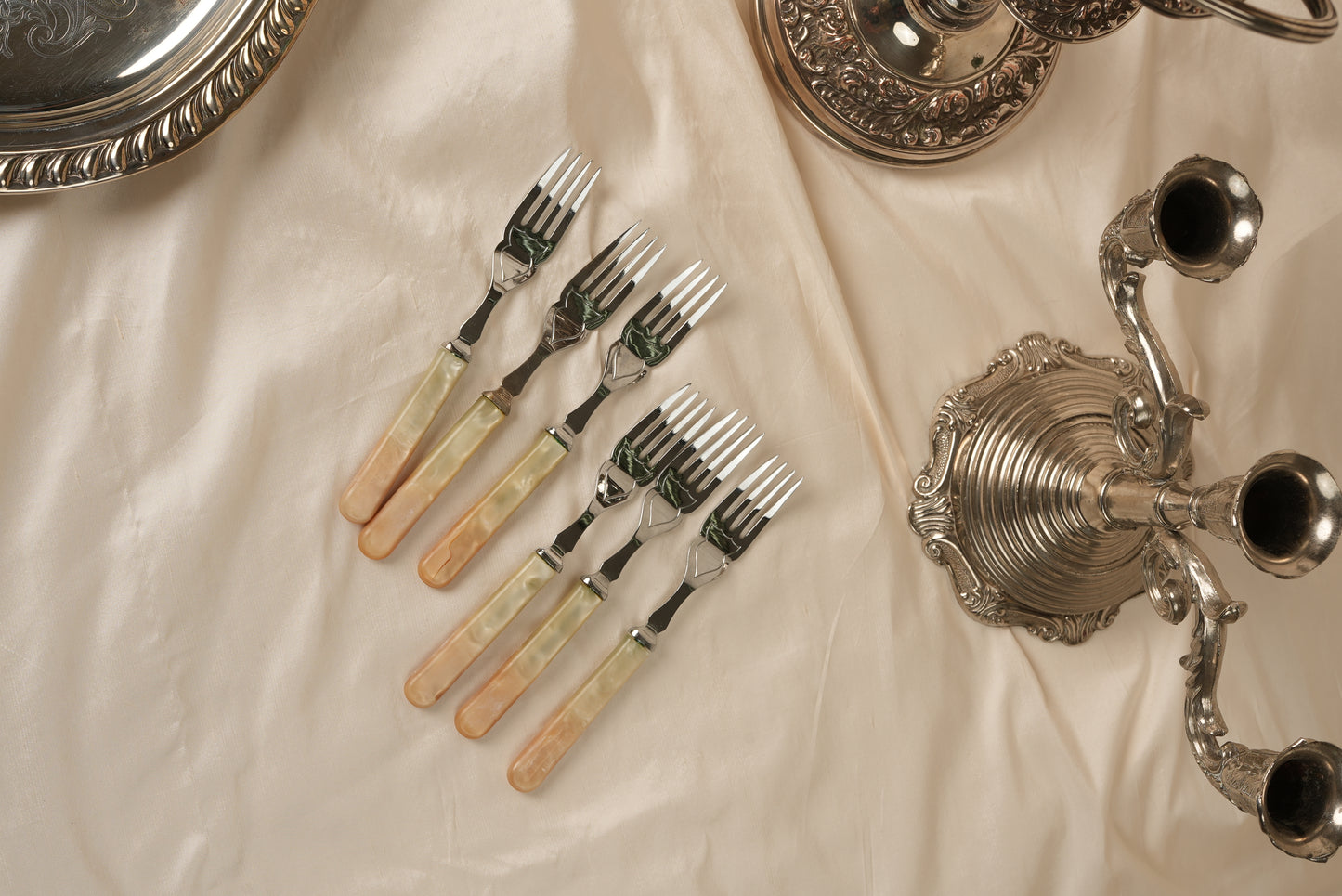 Sheffield Mother-of-Pearl Forks – Set of 6