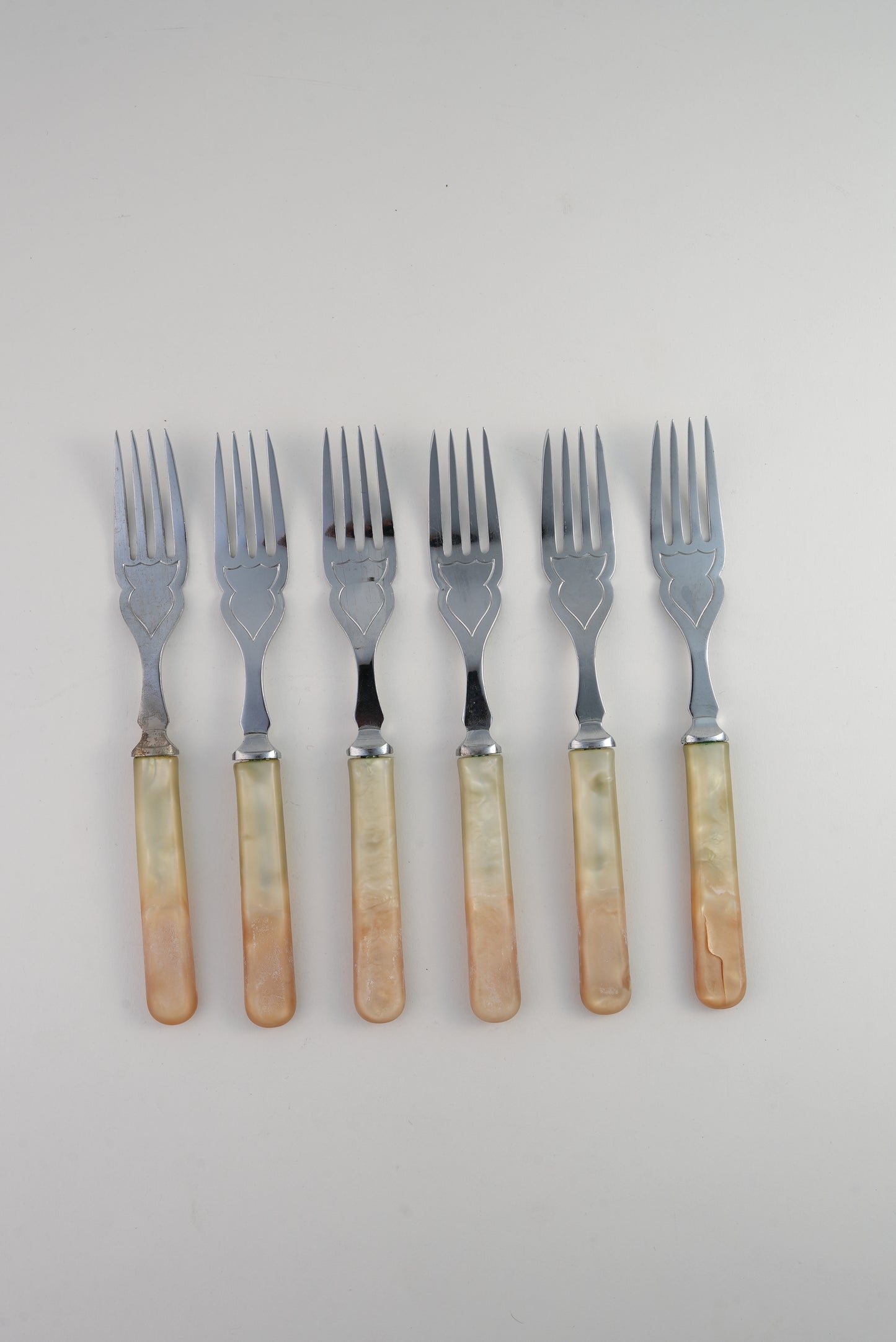 Sheffield Mother-of-Pearl Forks – Set of 6
