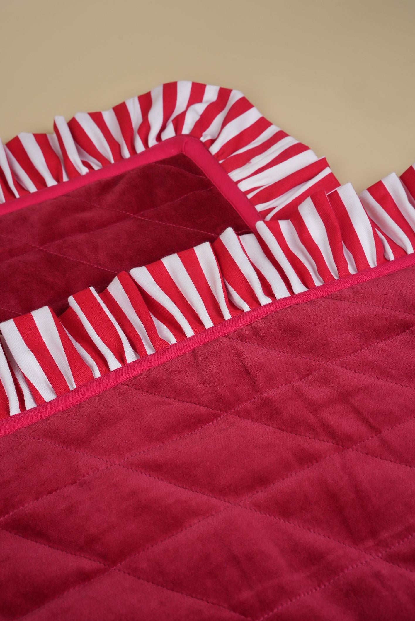 Red Velvet Frill Placemats | Set of 2