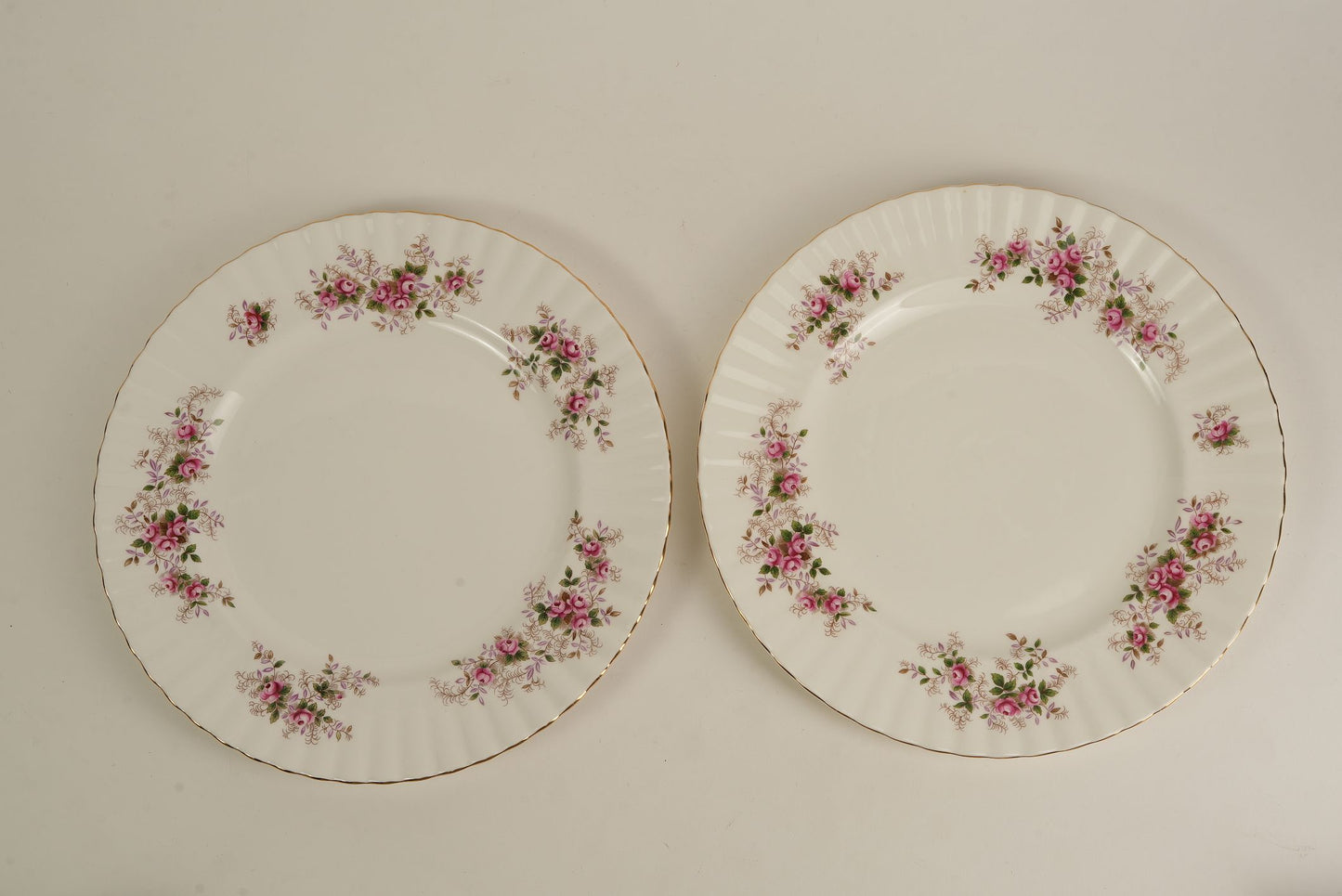 Set of 8 | Royal Albert Victoriana Rose Dinner Plates