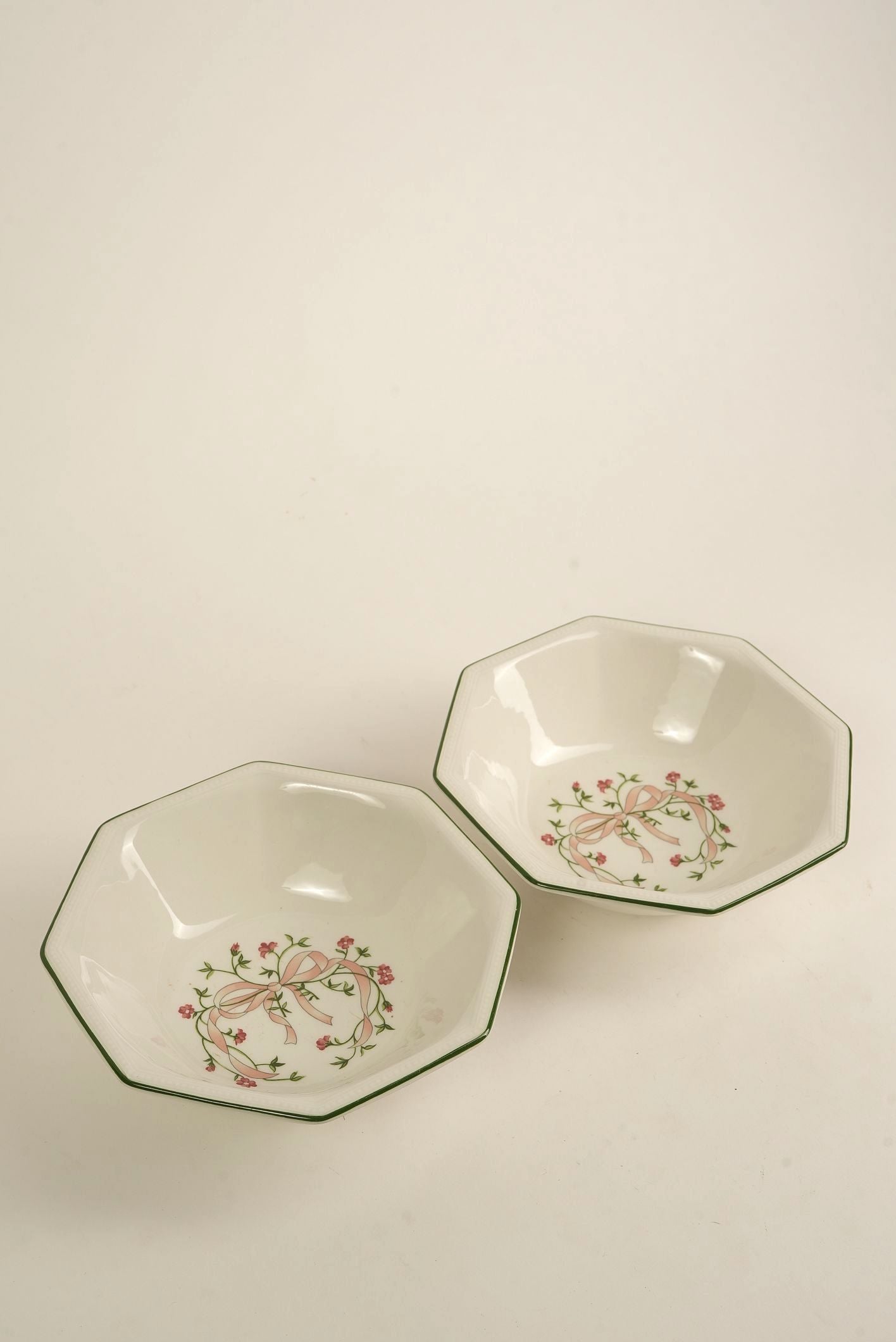 Vintage 18-Piece Johnson Brothers Complete Tea Set