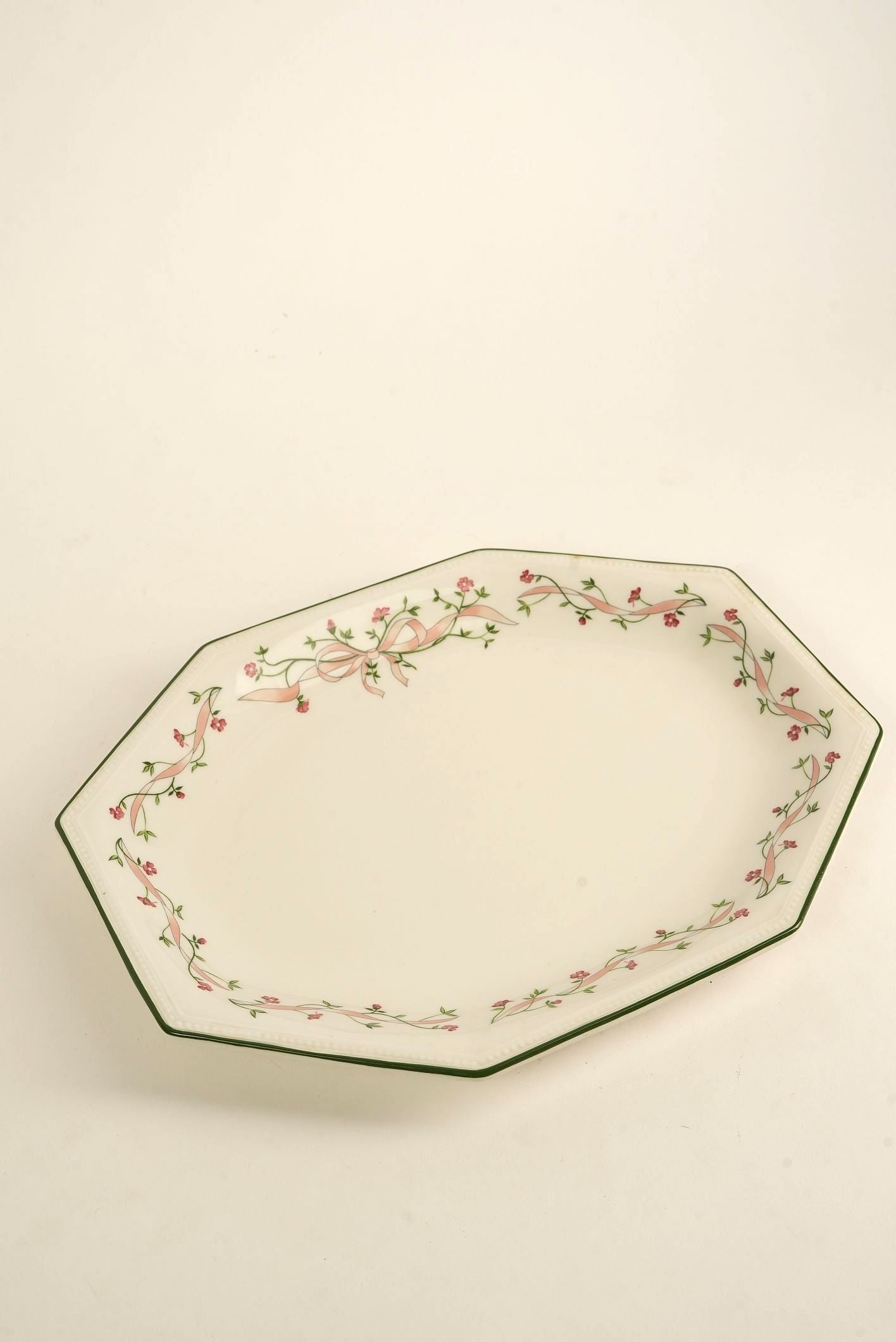Vintage 18-Piece Johnson Brothers Complete Tea Set