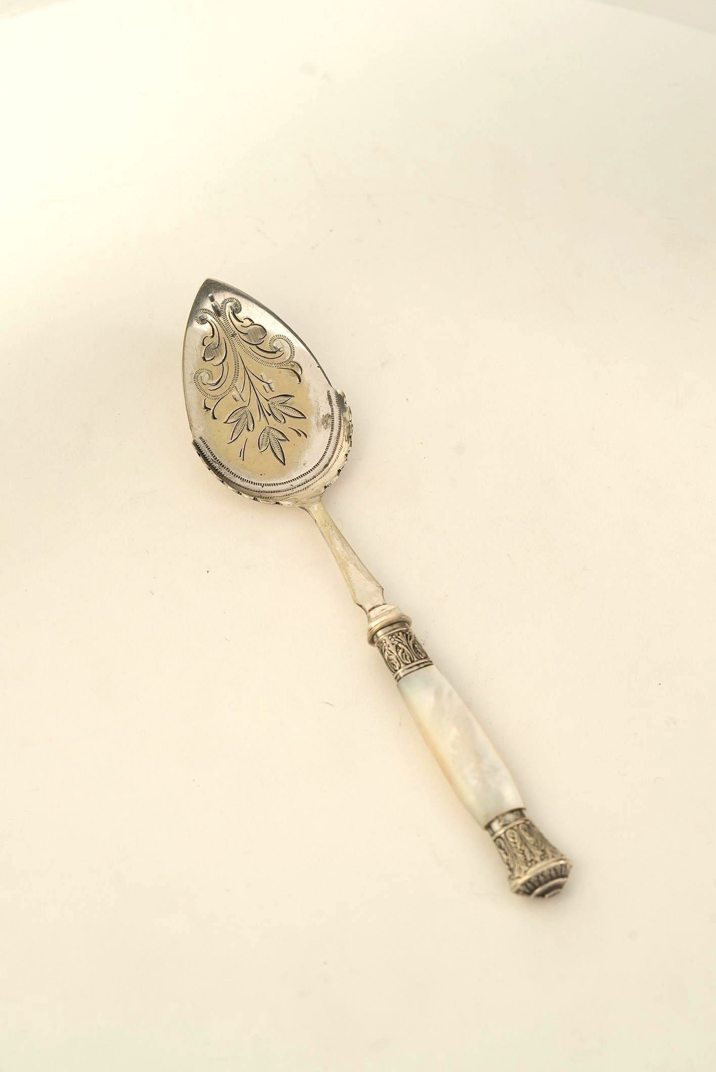 Ornate Vintage Dessert Server