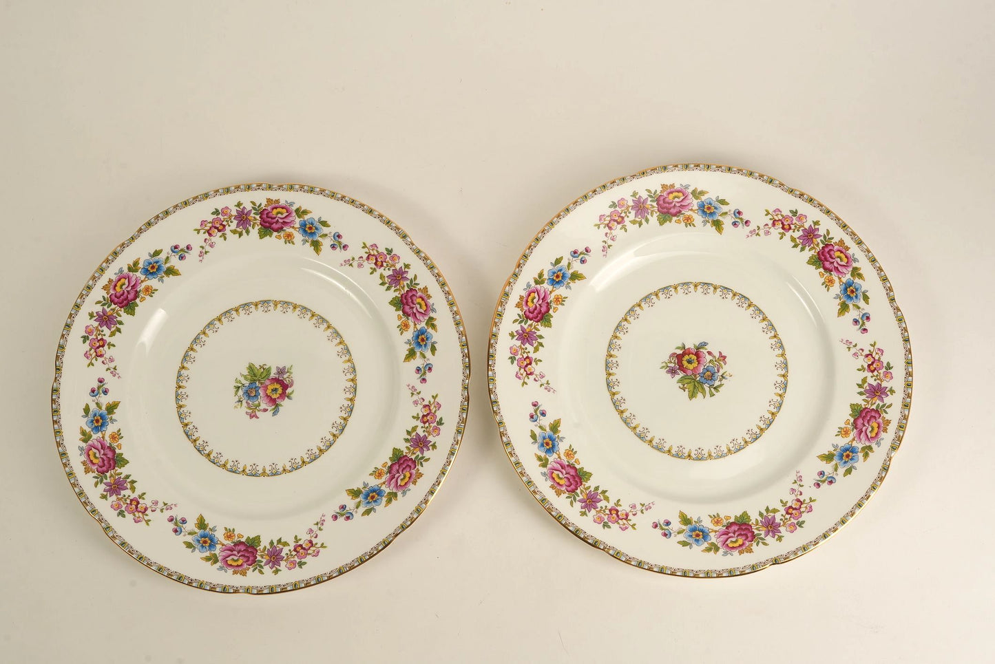 Set of 8 | Royal Grafton 'Malvern' Bone China Floral Dinner Plate with Gilt Trim