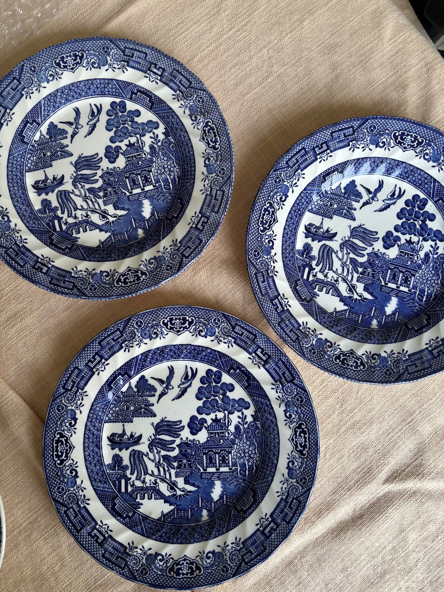 Royal Wessex Side Plates | Set of 3