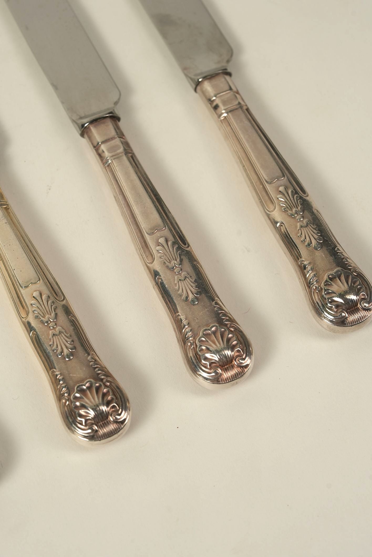 Set of 6 | Vintage Silver-Plated Dinner Knives with Ornate Handles
