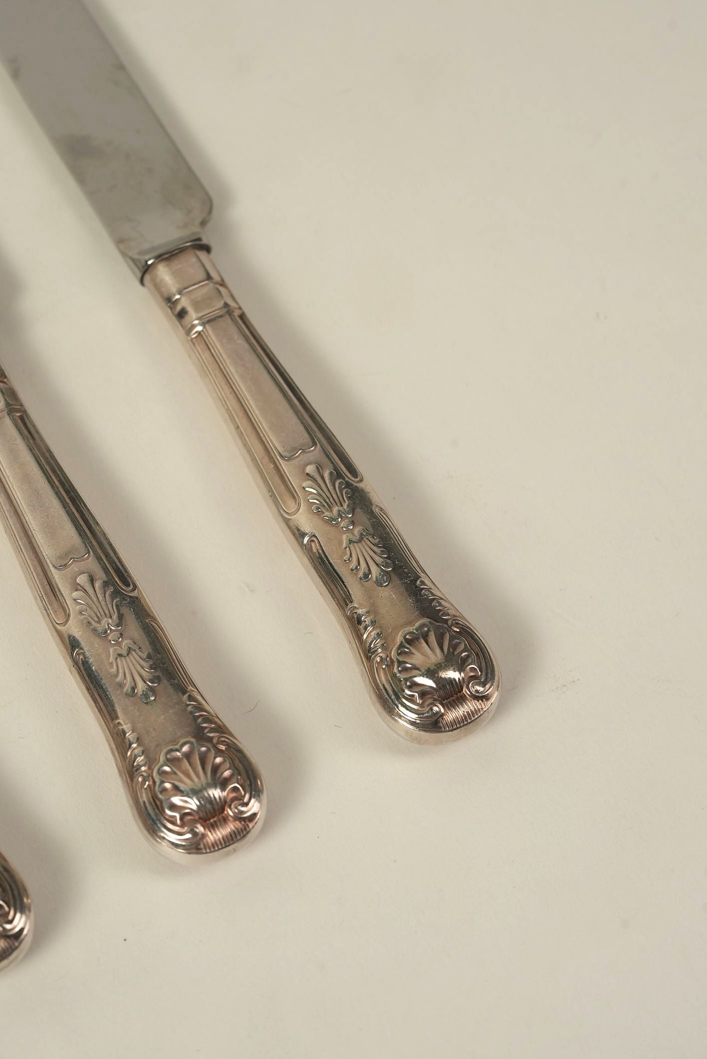 Set of 6 | Vintage Silver-Plated Dinner Knives with Ornate Handles