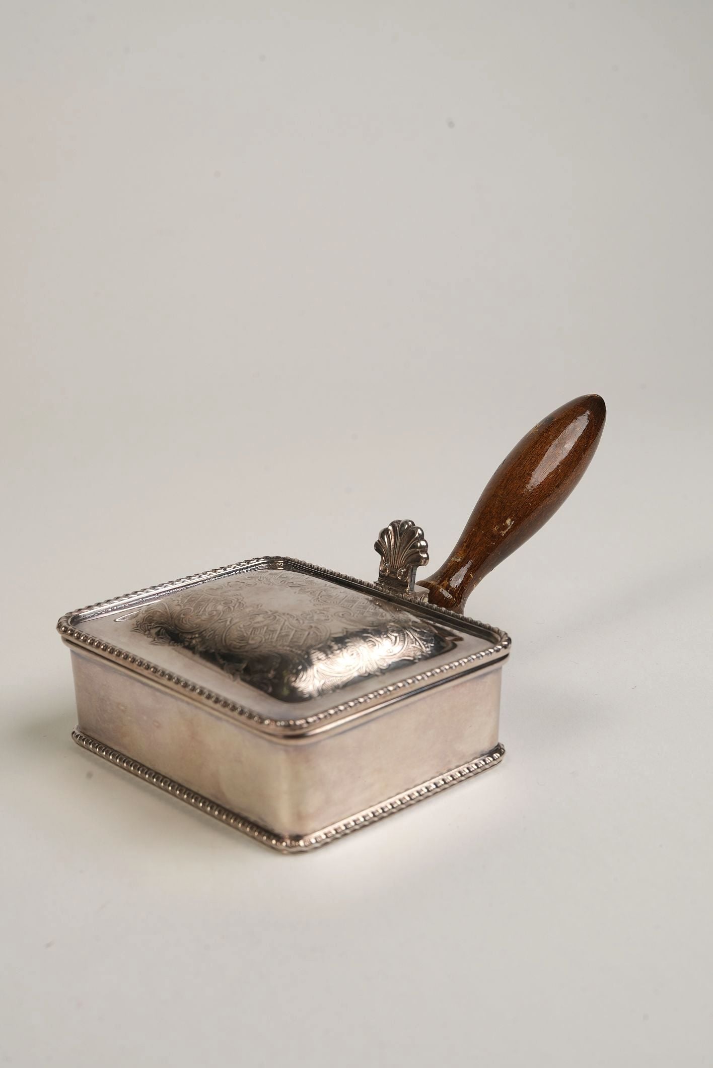 Silver-Plated Vintage Silent Butler