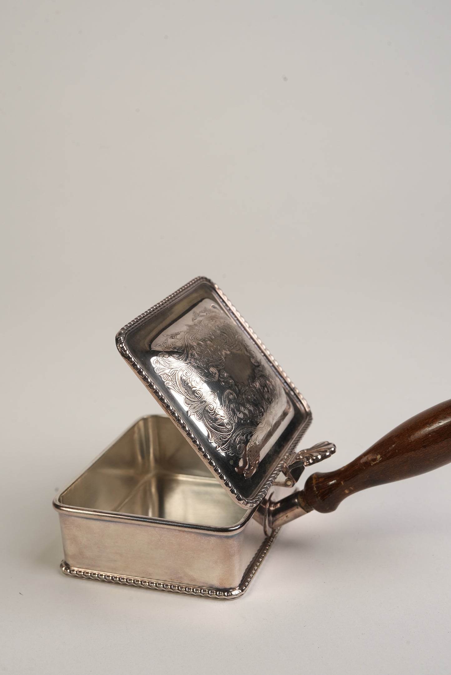 Silver-Plated Vintage Silent Butler