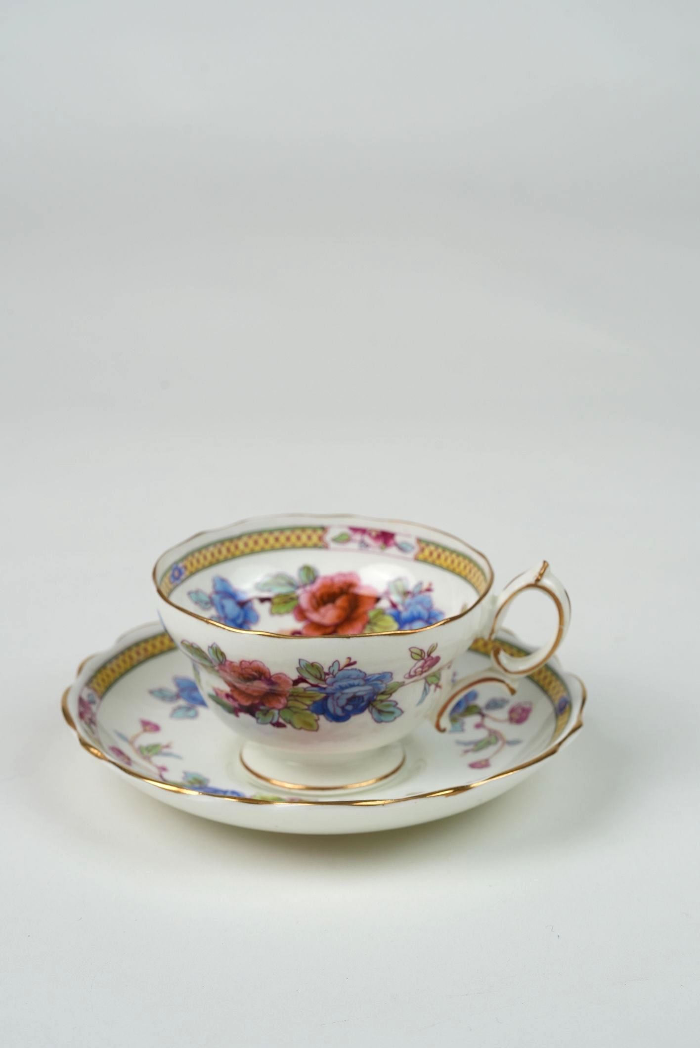 28-Piece Hammersley & Co. Porcelain Gilded Tea Set