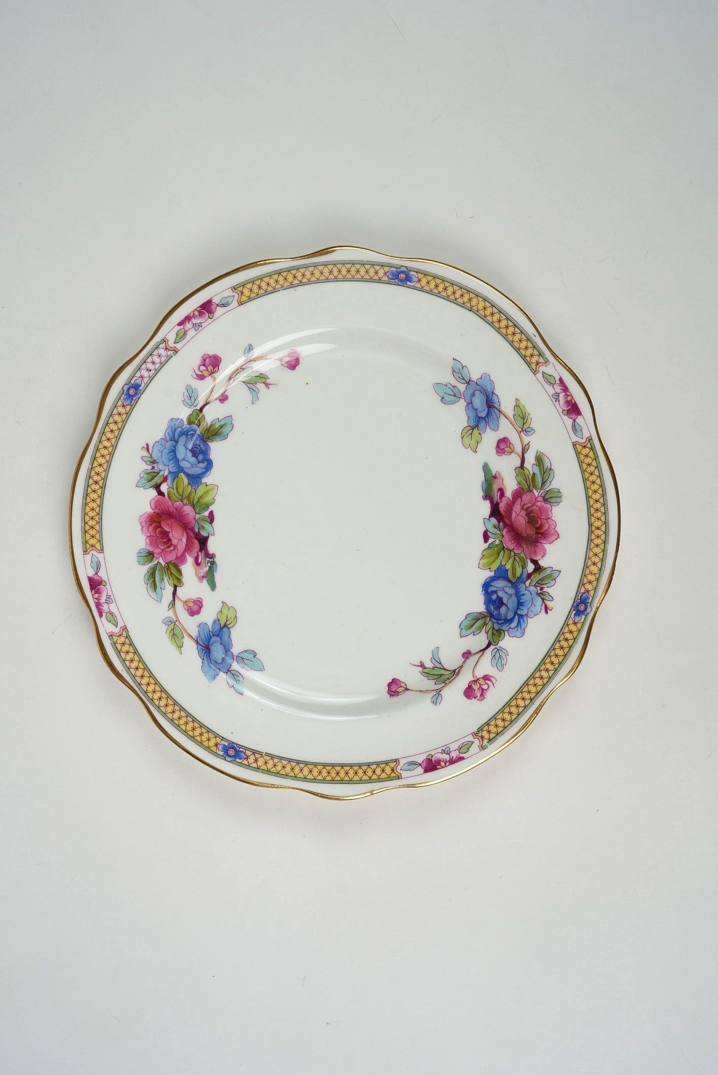 28-Piece Hammersley & Co. Porcelain Gilded Tea Set