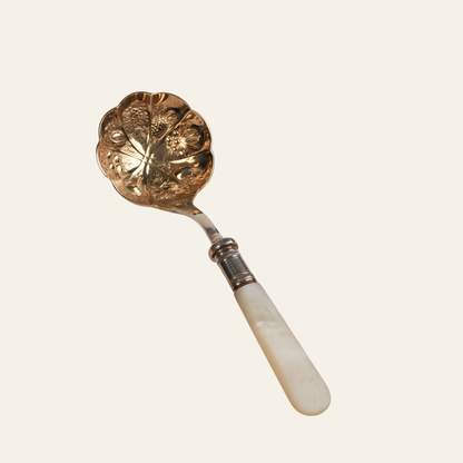 Sheffield England Scalloped Berry Server