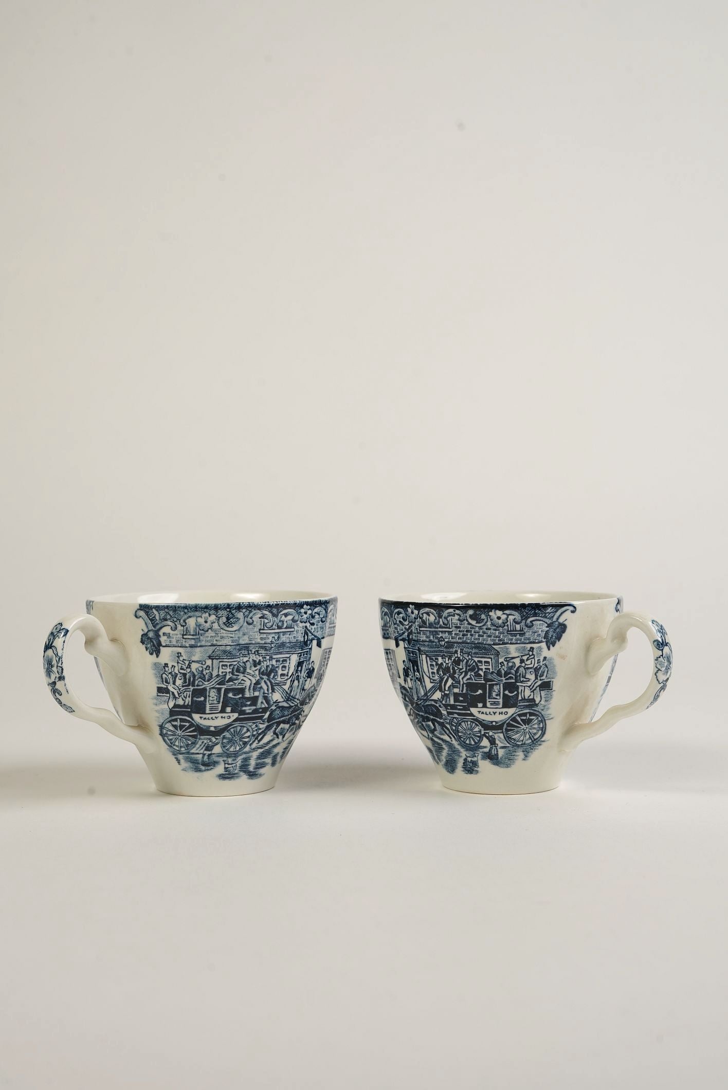 Johnson Bros Coaching Scene Tea Cups & Saucers | Set of 6