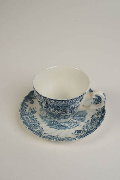 Johnson Bros Coaching Scene Tea Cups & Saucers | Set of 6