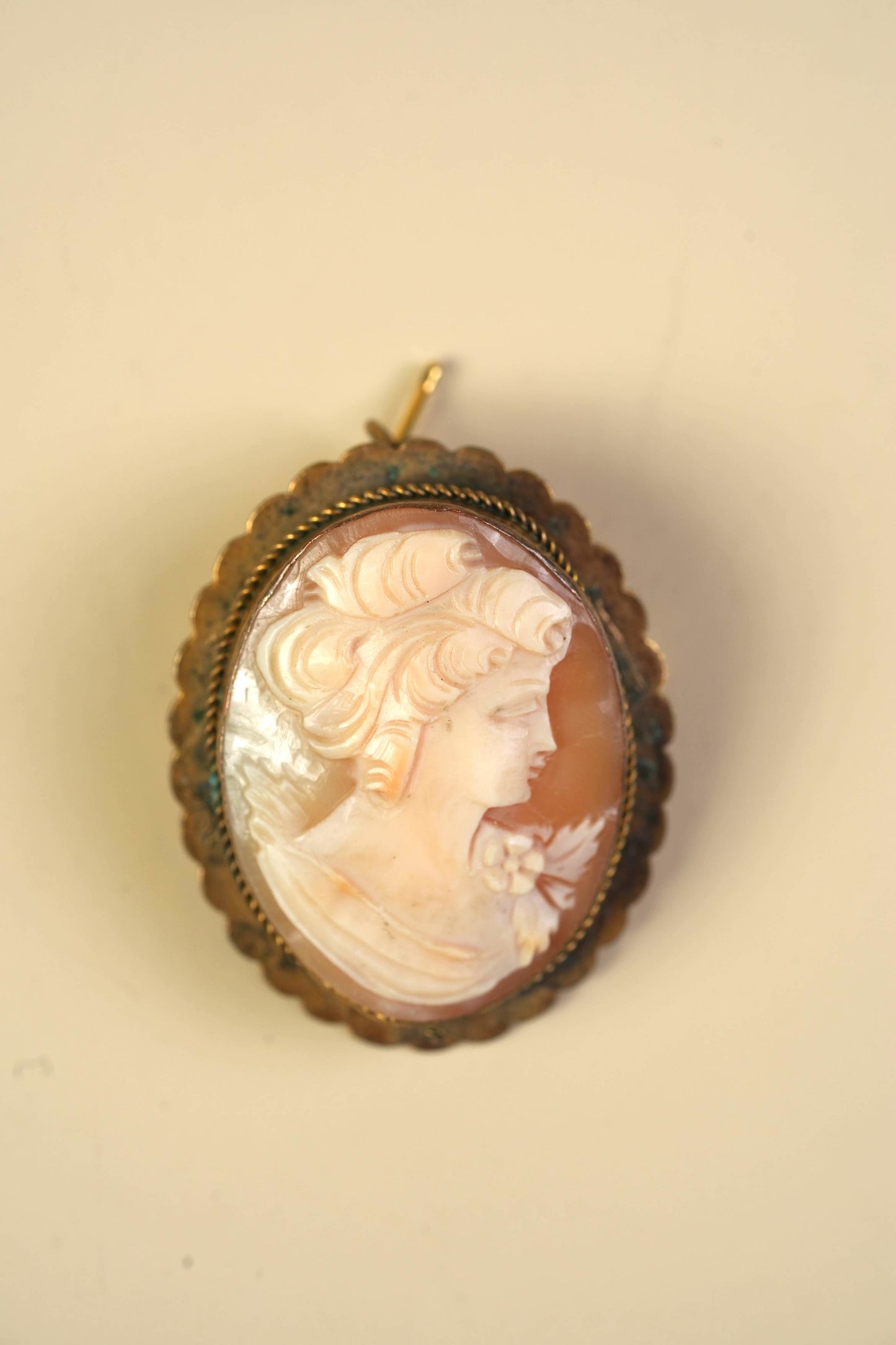 Antique Shell Cameo Brooch & Pendant With Scallops