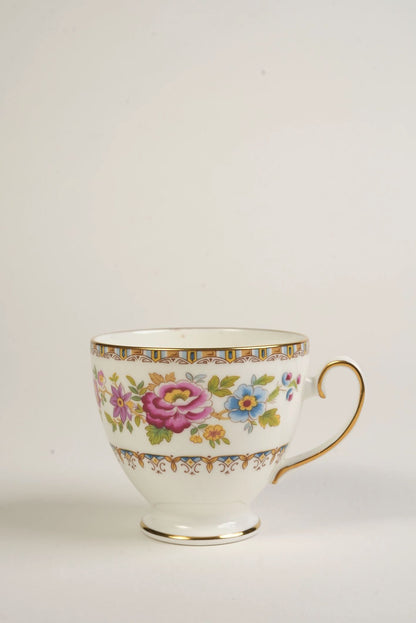 38-Piece Fine Bone China Tea & Cake Set “Malvern” Pattern