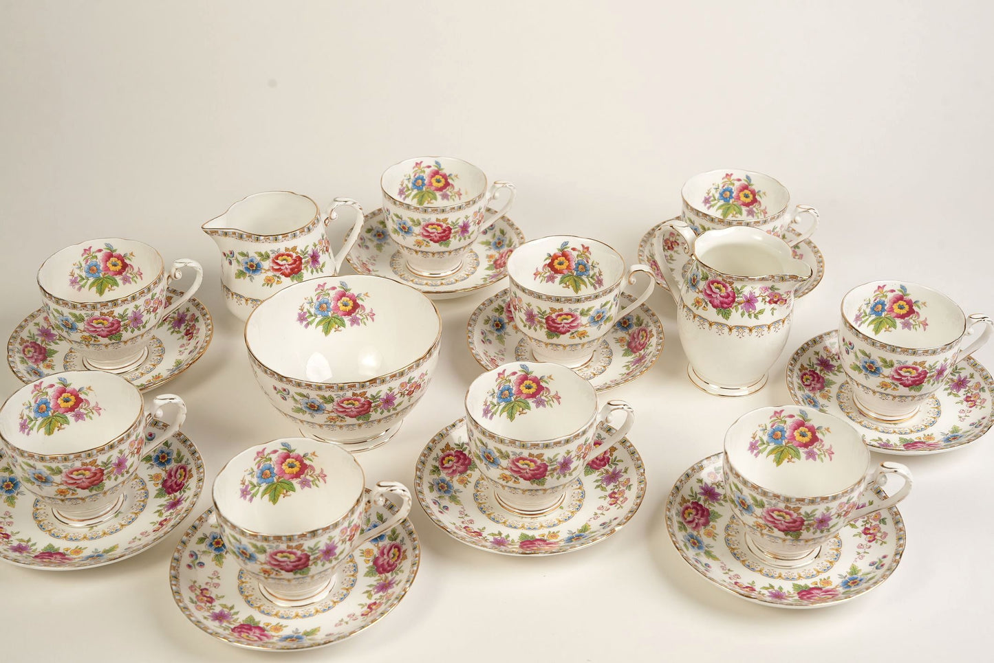 38-Piece Fine Bone China Tea & Cake Set “Malvern” Pattern