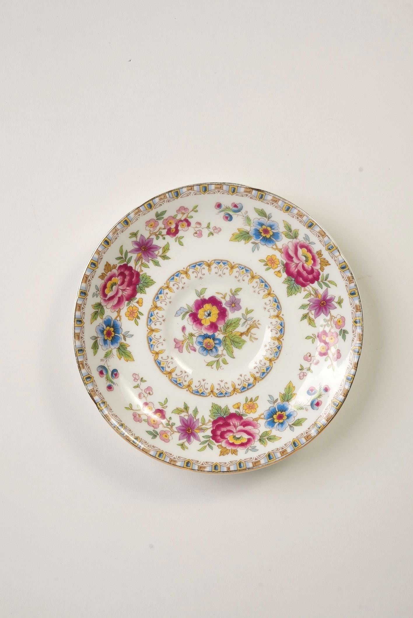 38-Piece Fine Bone China Tea & Cake Set “Malvern” Pattern