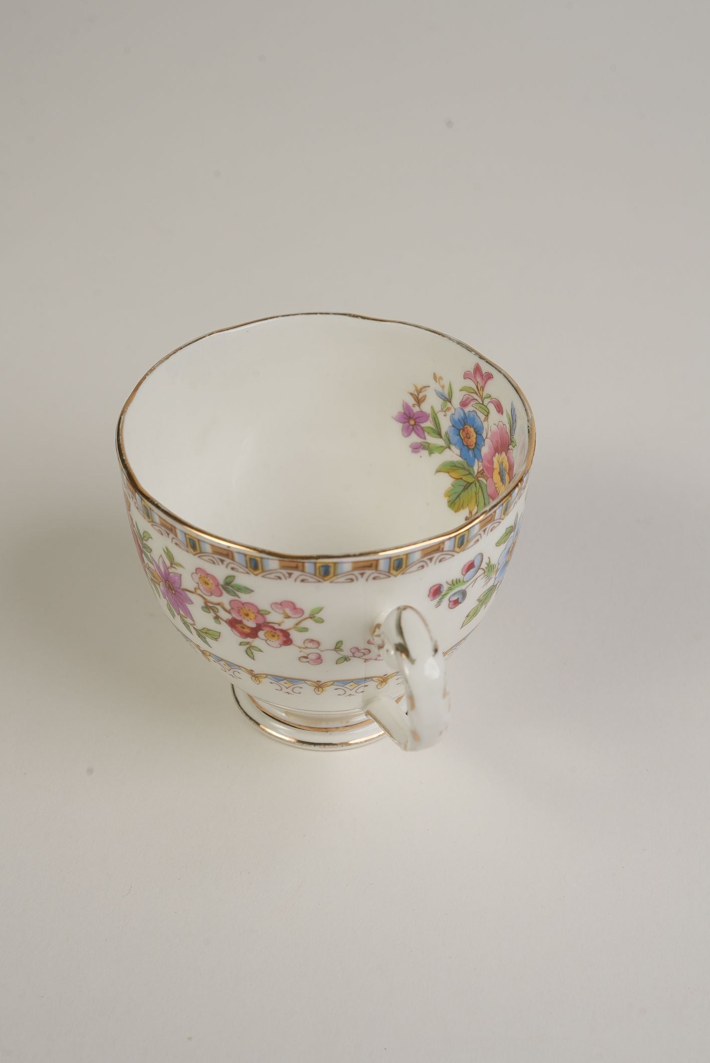 38-Piece Fine Bone China Tea & Cake Set “Malvern” Pattern