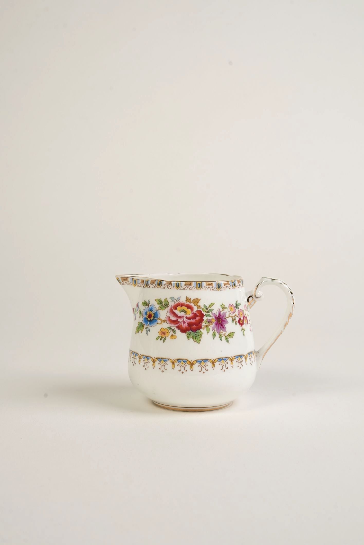 38-Piece Fine Bone China Tea & Cake Set “Malvern” Pattern