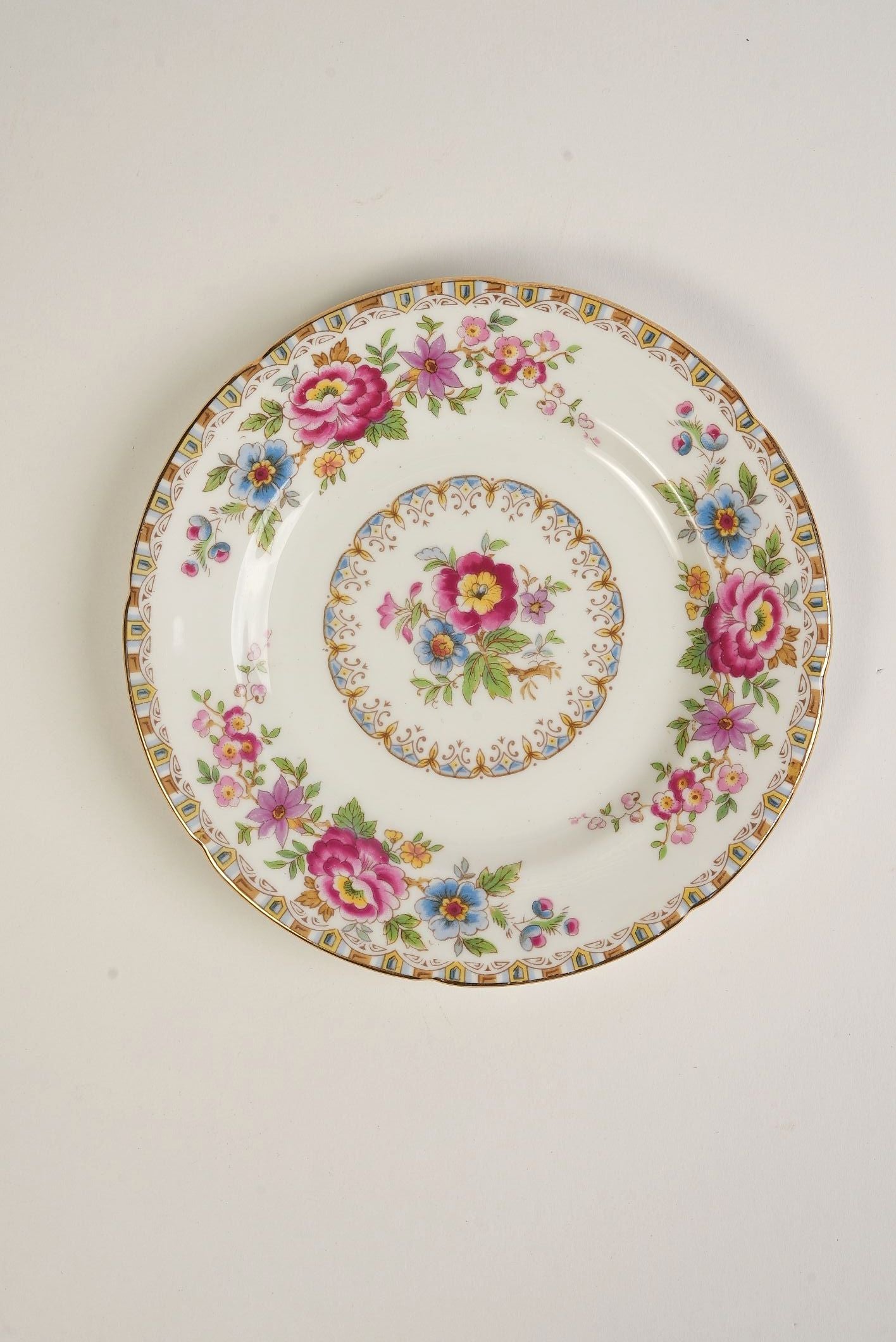 38-Piece Fine Bone China Tea & Cake Set “Malvern” Pattern