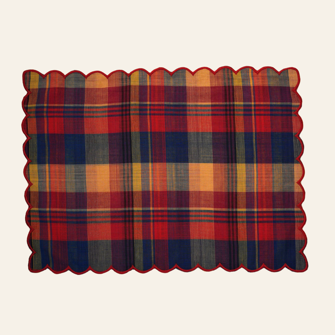 Scalloped Tartan Table Napkin