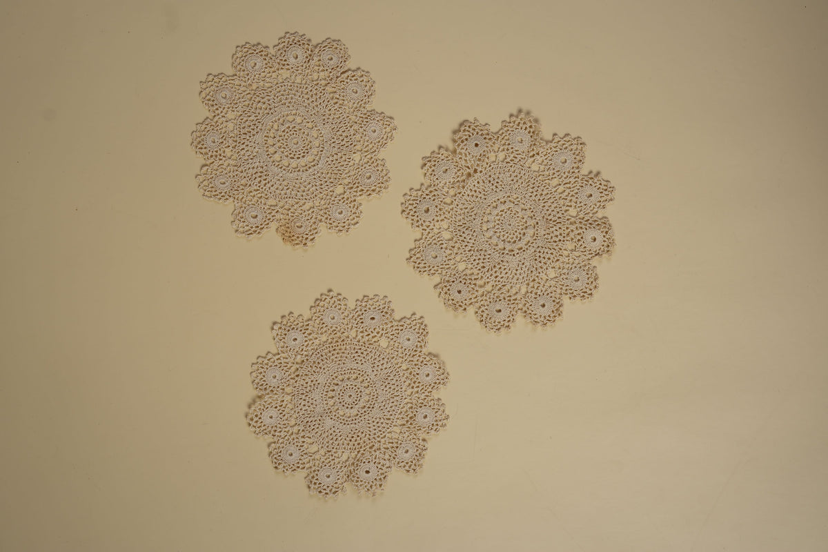 Vintage Lace Doilies | Set of 3