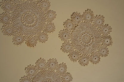 Vintage Lace Doilies | Set of 3