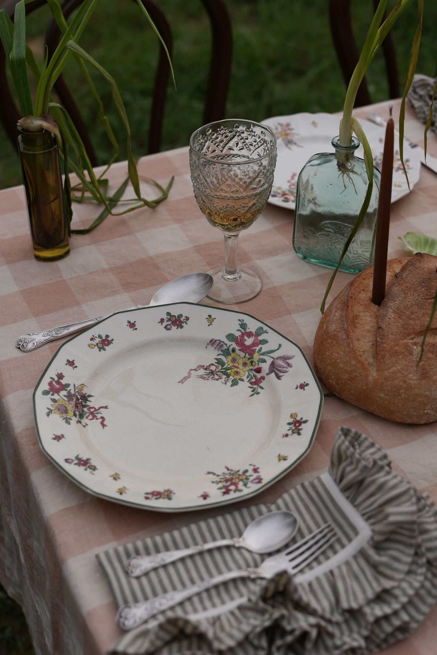 Royal Doulton Vintage Dinner Plates | Set of 2