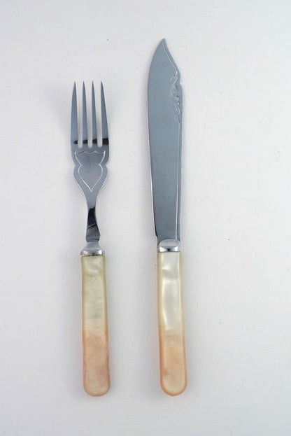 Sheffield Vintage Mother-of-Pearl Knives – Set of 6