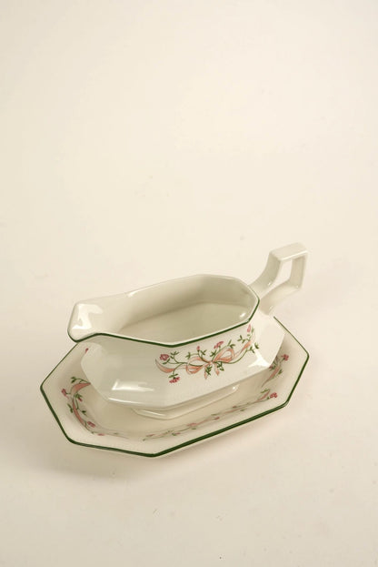 Vintage 17-Piece Johnson Brothers Complete Tea Set