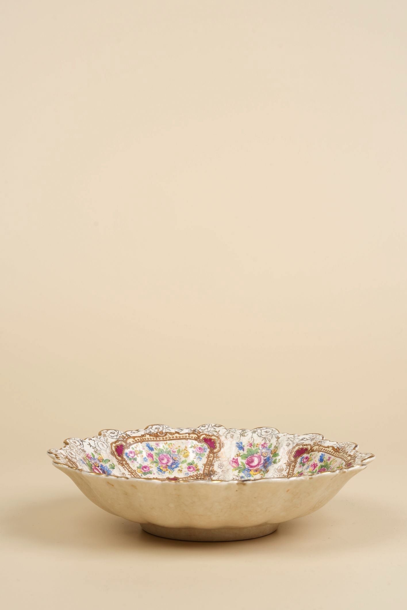 James Kent Pompadour Centre Bowl