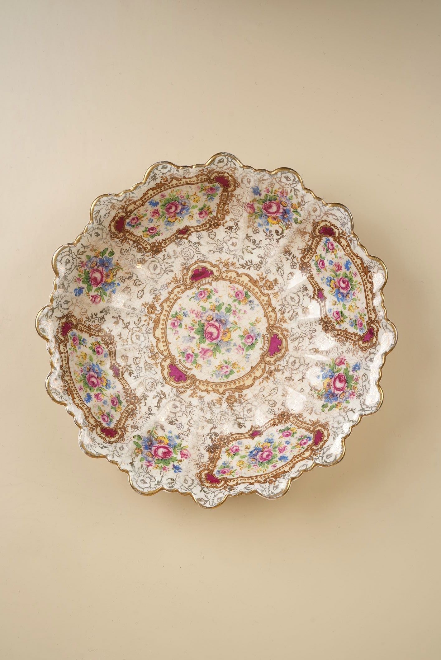 James Kent Pompadour Centre Bowl