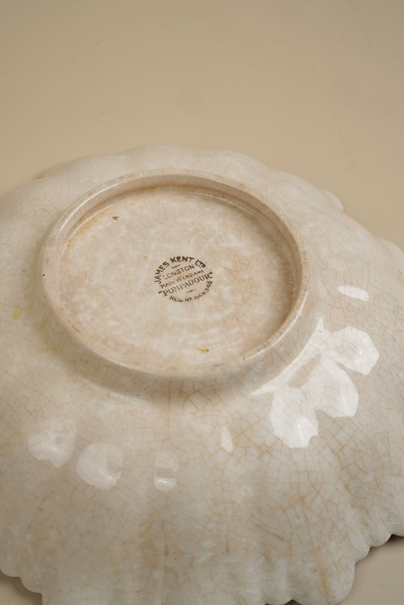 James Kent Pompadour Centre Bowl