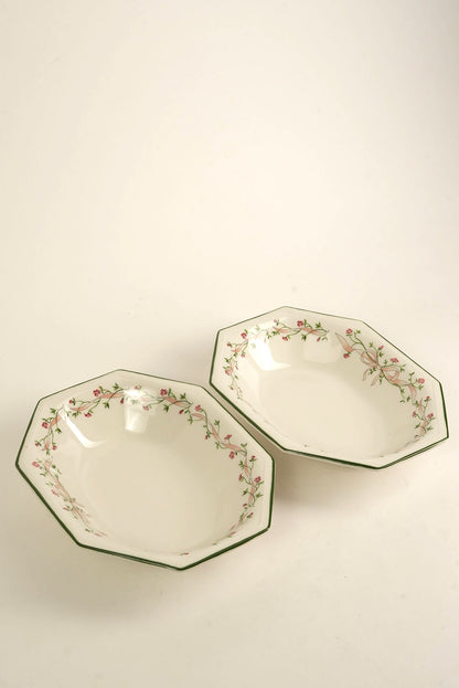 Vintage 17-Piece Johnson Brothers Complete Tea Set