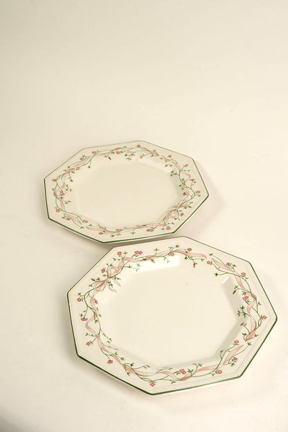 Vintage 17-Piece Johnson Brothers Complete Tea Set