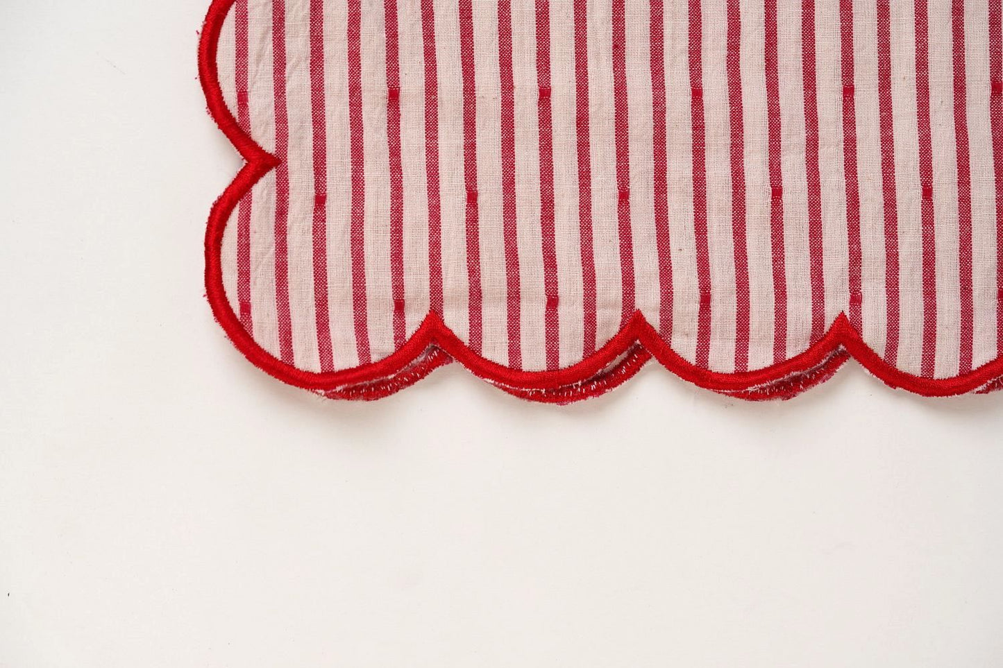 Red and White Stripe Scalloped Table Napkins | Set of 2