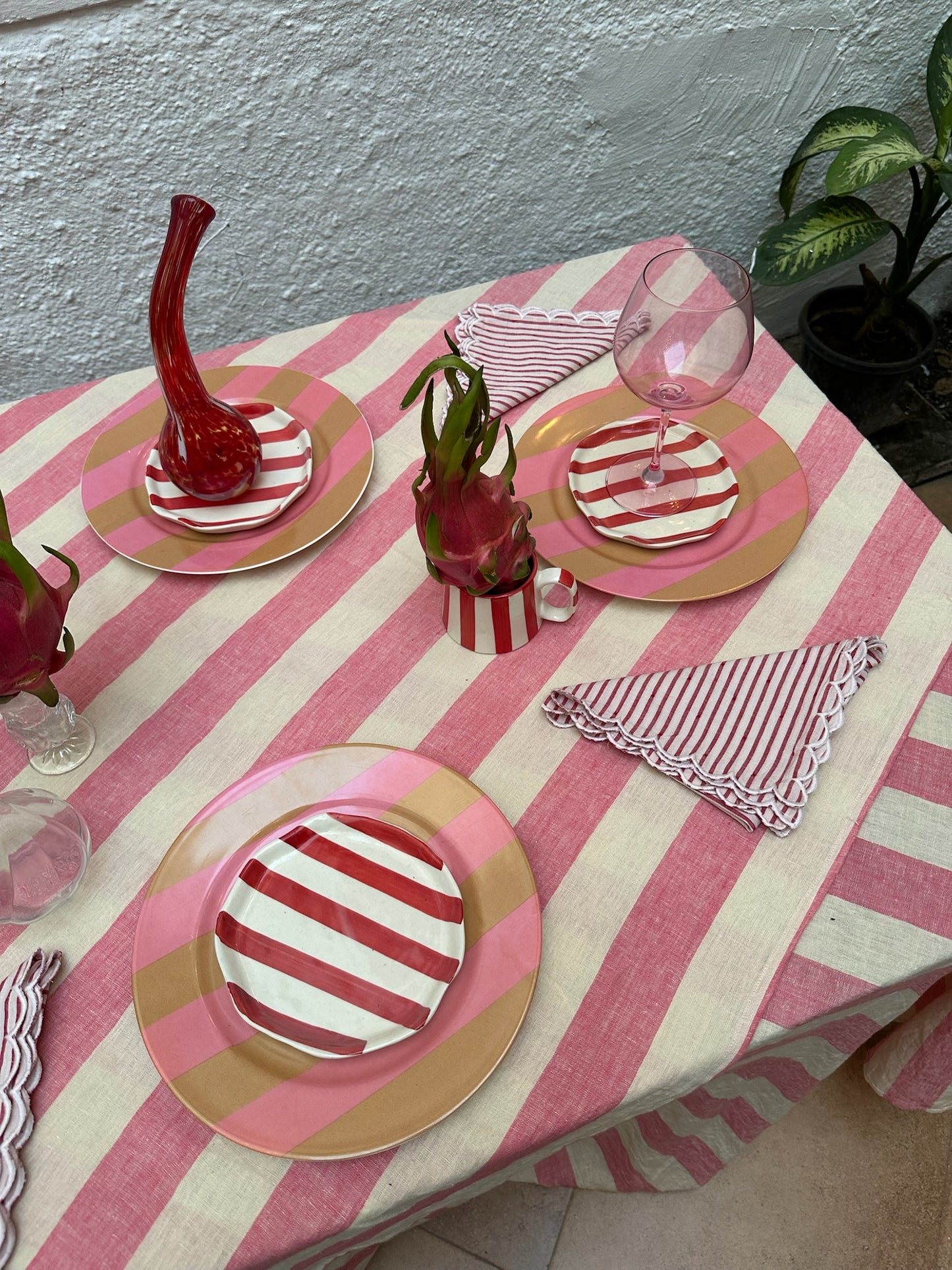 Red and White Stripe Scalloped Table Napkins | Set of 2