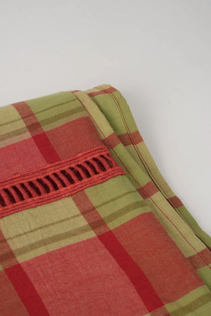 Red & Green Table Cover