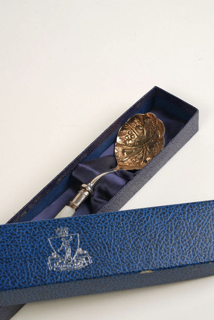 Sheffield England Scalloped Berry Server