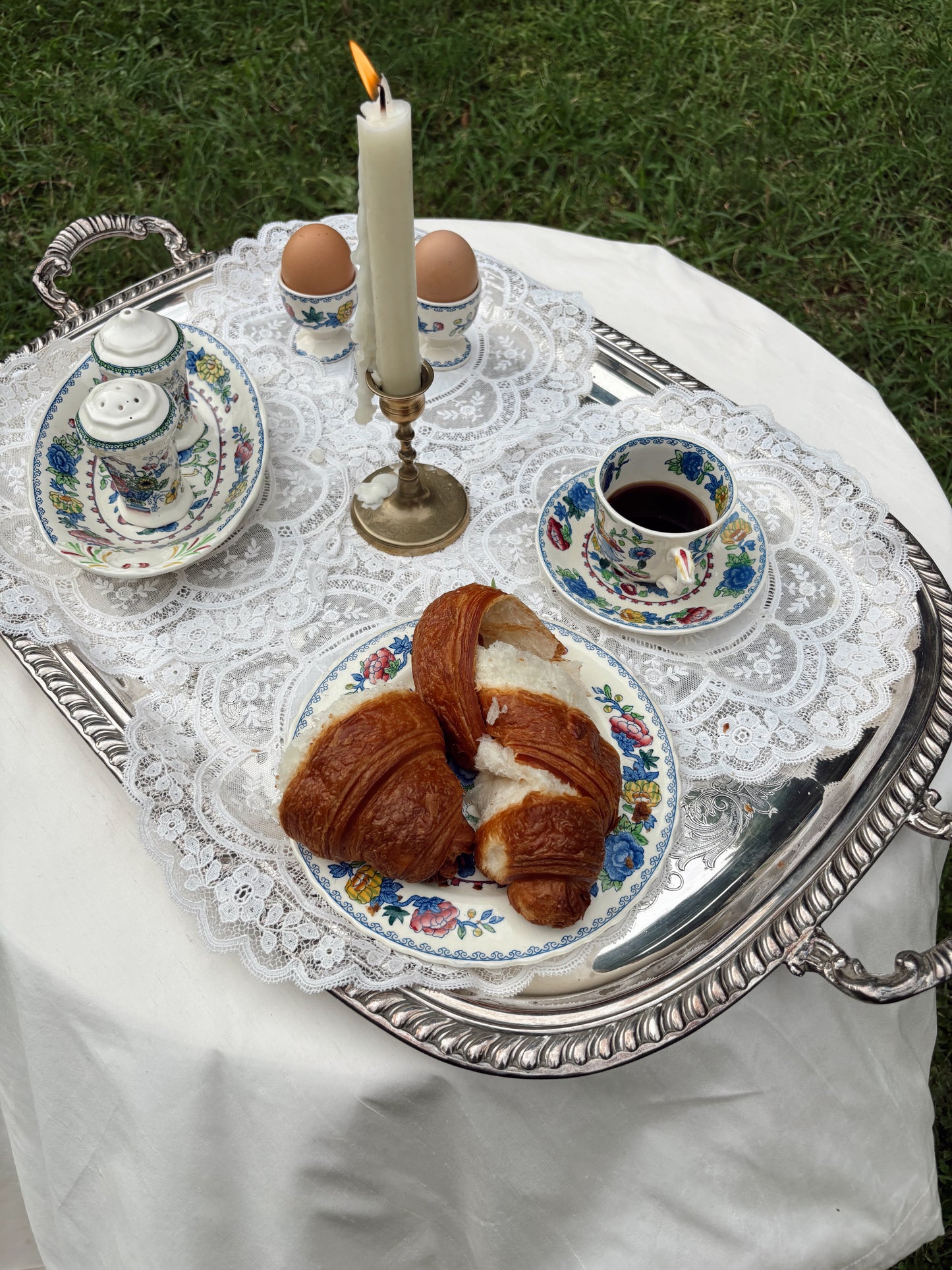 Set of 5 | Vintage Mason's Regency Tea Cups & Saucers
