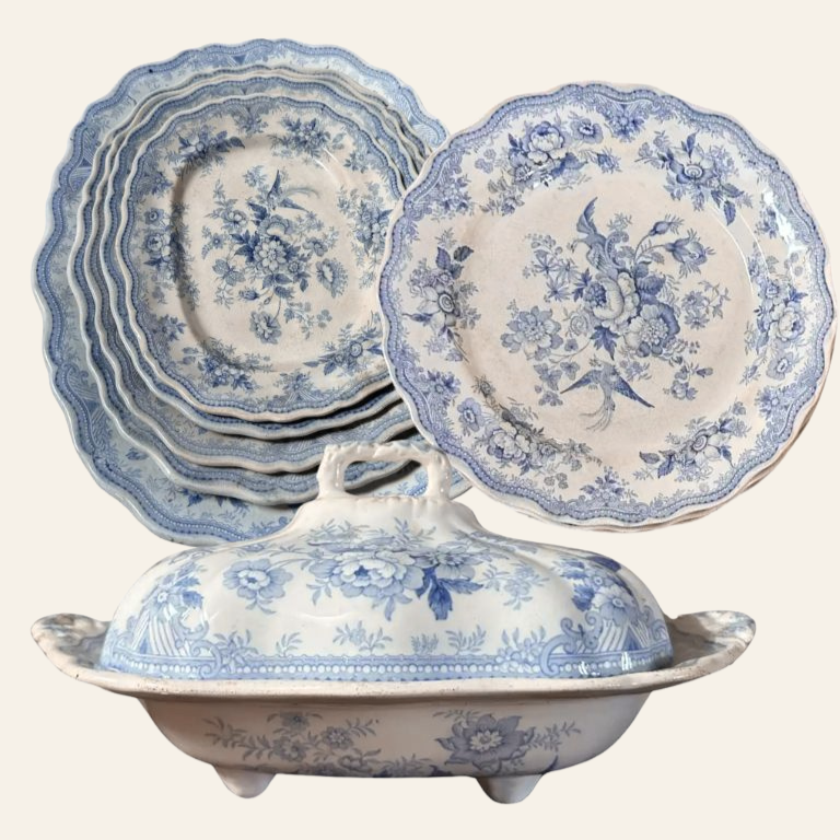 18-Piece Podmore, Walker & Co. Asiatic Pheasants Dinner Service