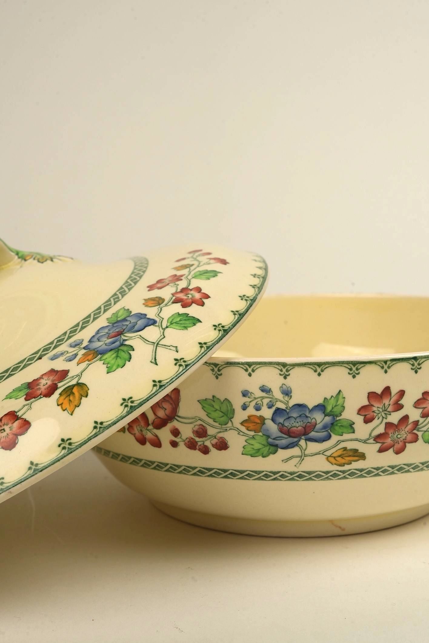 Vintage Copeland Spode Royal Jasmine Tureen