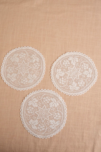 Vintage Embroidered Doiley | Set of 3