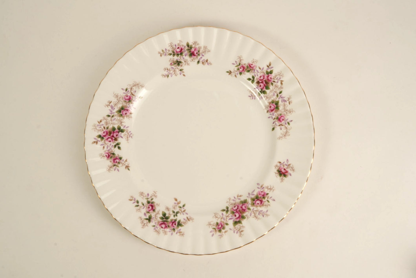 Set of 8 | Royal Albert Victoriana Rose Dinner Plates