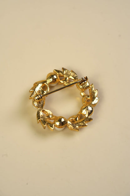 Vintage Pearl & Rhinestone Wreath Brooch