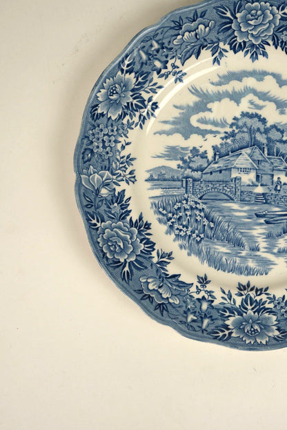 Vintage Salem China Co Dinner Plate