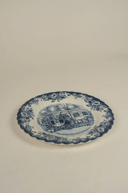 Set of 4 | Vintage Coaching Scene Dinner Plates