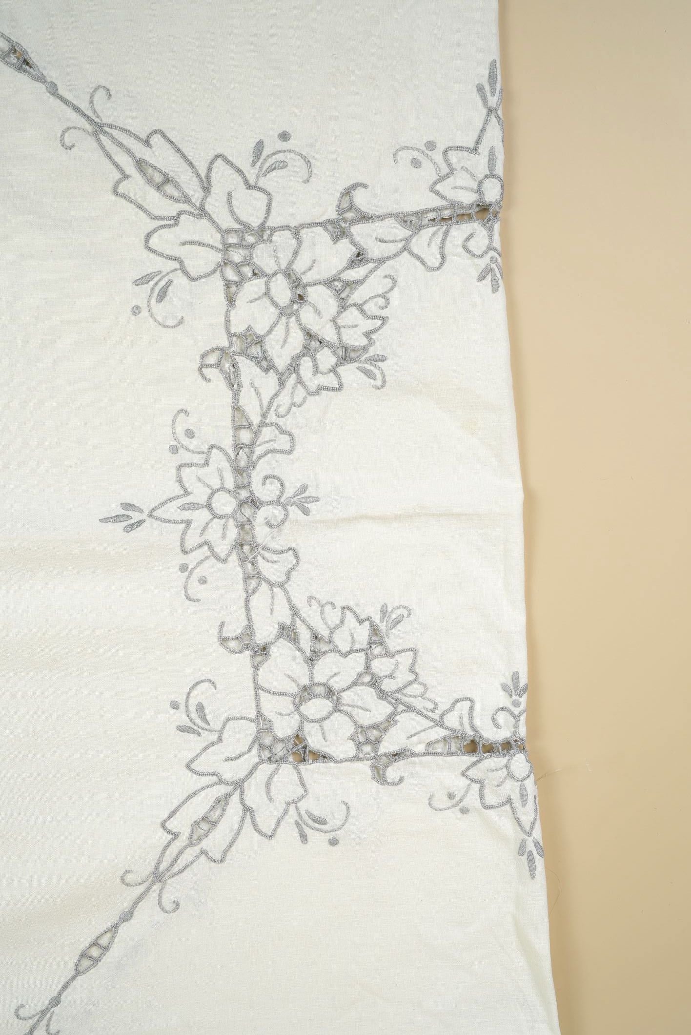 Vintage Embroidered Tea Cloth